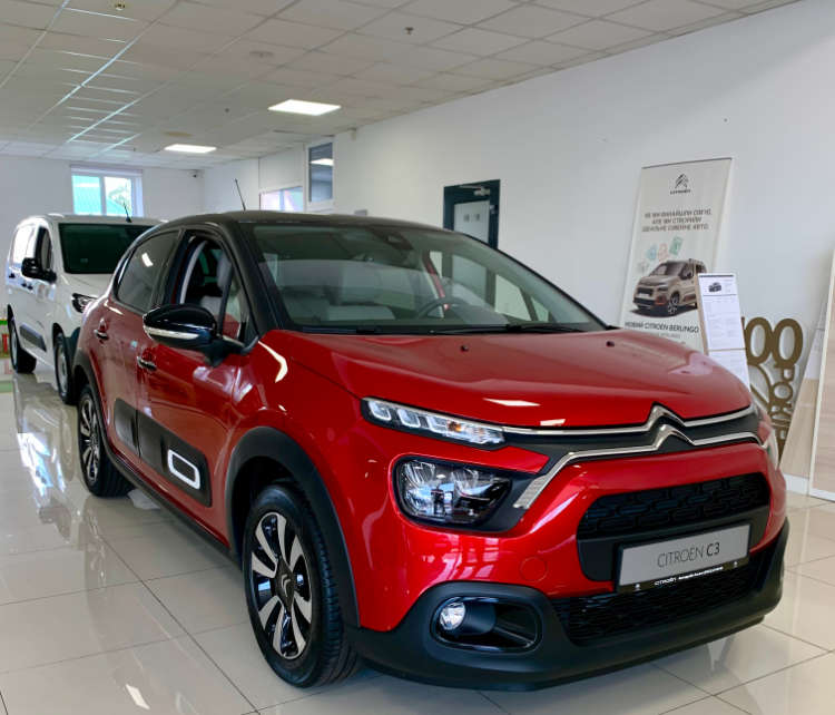 Хетчбек Citroën C4 X, вигляд спереду